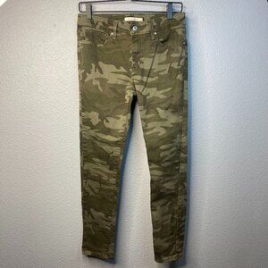 Levi's Camo Skinny Jeans